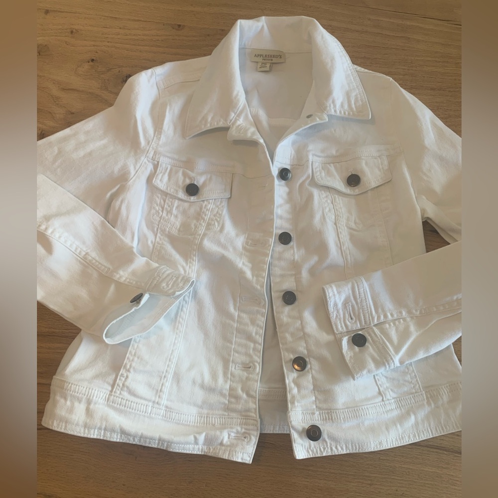 Appleseed’s Jean Jacket White Denim Classic Women’s Petite Small Preloved‎